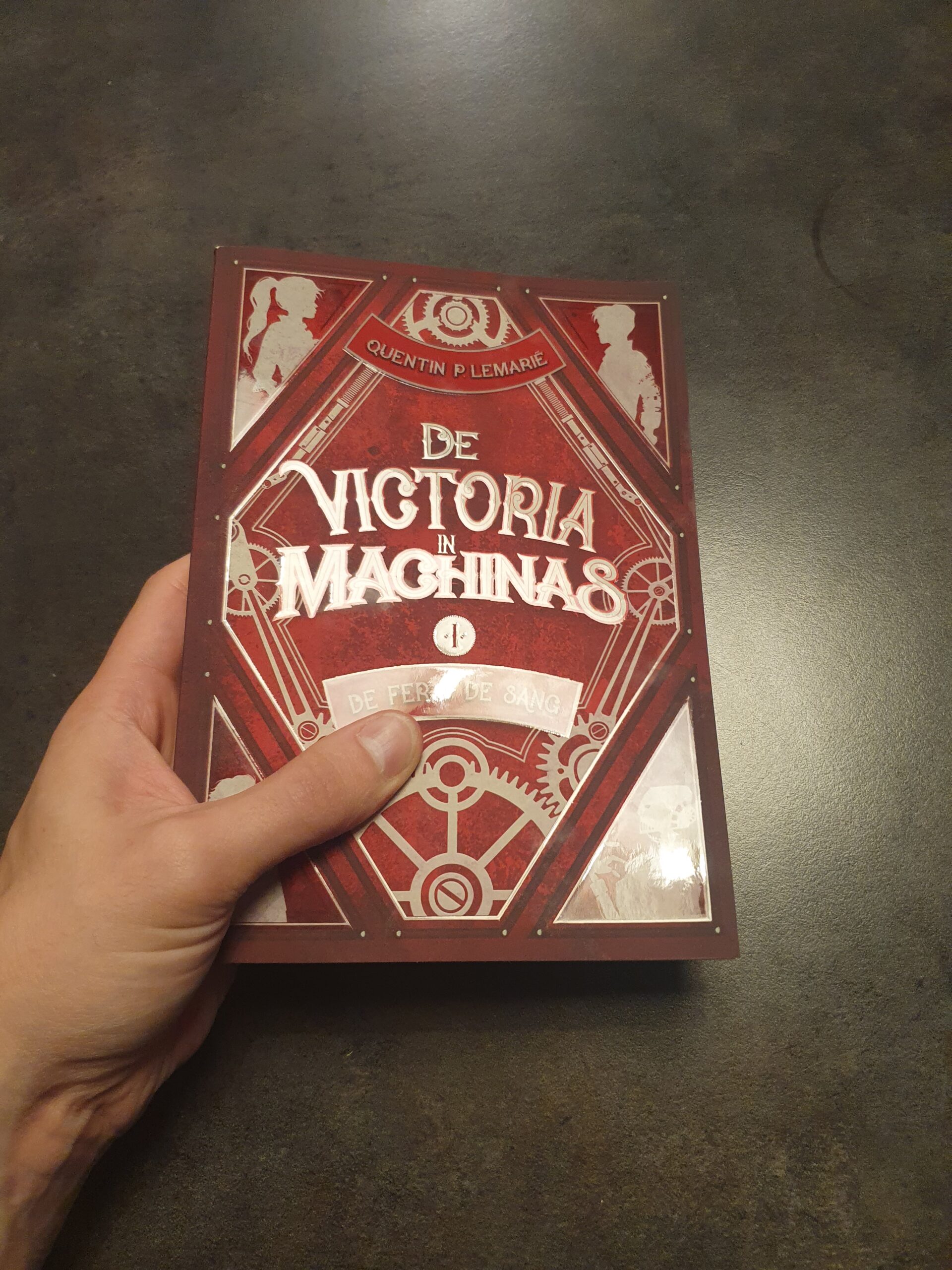De Victoria in Machinas - Tome I : De Fer & de Sang (format broché) – Image 2